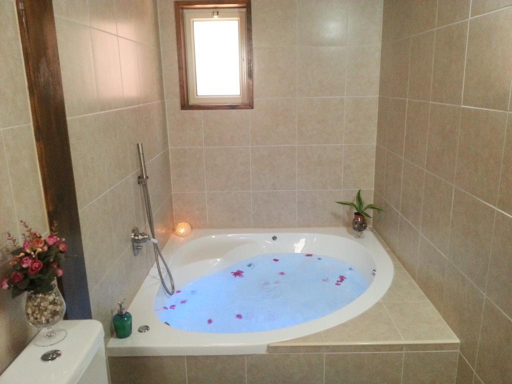 Dead Sea Dawn Villa Neot HaKikar Rom bilde